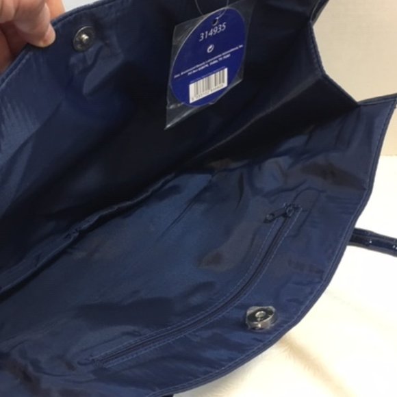 NWT The Chelsea Tote Faux Croc Pattern on Front Blue 15x12.5 - Picture 4 of 10